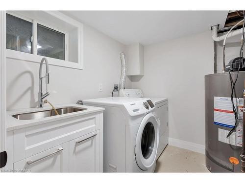 212 Ascot Place, Burlington, ON - Indoor Photo Showing Laundry Room