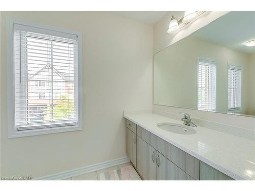 1663 Clitherow Street, Milton, ON - Indoor Photo Showing Bathroom