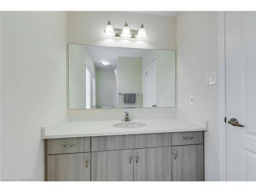 1663 Clitherow Street, Milton, ON - Indoor Photo Showing Bathroom