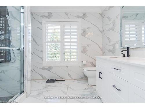 65 Louvain Drive, Brampton, ON - Indoor Photo Showing Bathroom