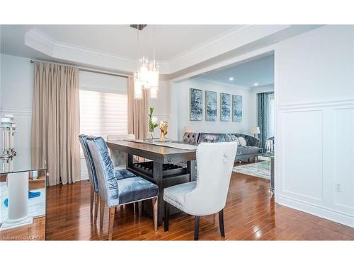 65 Louvain Drive, Brampton, ON - Indoor Photo Showing Living Room