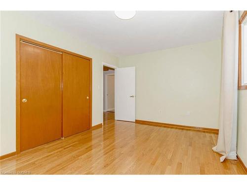 211 Leaside Drive, Welland, ON - Indoor Photo Showing Other Room