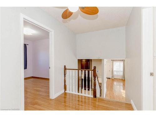 211 Leaside Drive, Welland, ON - Indoor Photo Showing Other Room