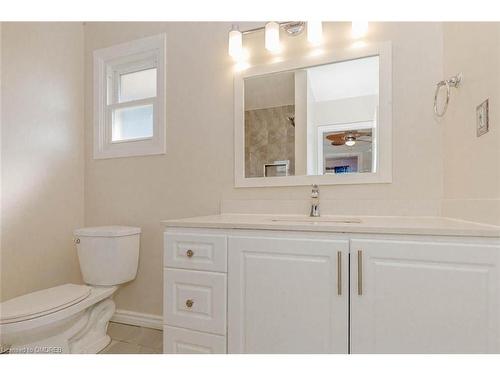 211 Leaside Drive, Welland, ON - Indoor Photo Showing Bathroom