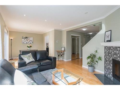 635 Beaver Court, Milton, ON - Indoor Photo Showing Living Room With Fireplace