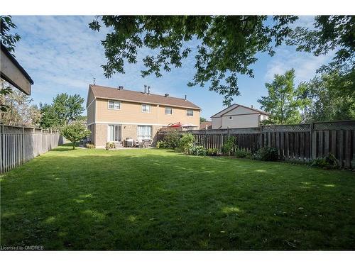 635 Beaver Court, Milton, ON - Outdoor With Backyard