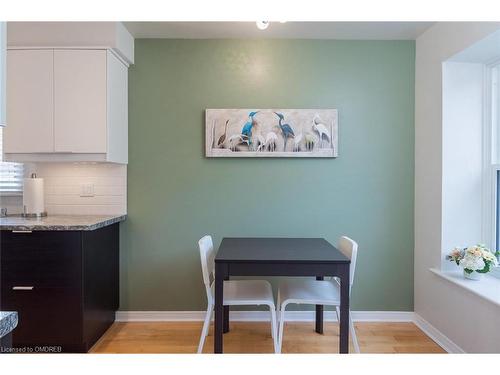 635 Beaver Court, Milton, ON - Indoor Photo Showing Dining Room