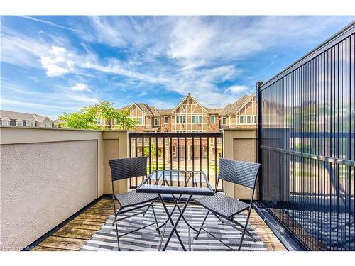 3059 Mistletoe Gardens, Oakville, ON - Outdoor