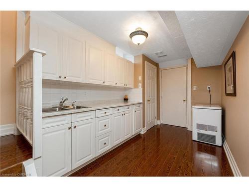 77 Mowat Crescent, Halton Hills, ON - Indoor Photo Showing Kitchen With Double Sink