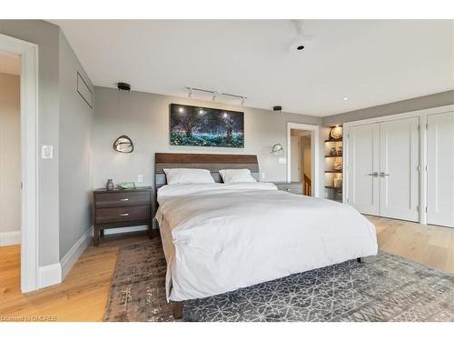 7286 Bell School Line, Milton, ON - Indoor Photo Showing Bedroom