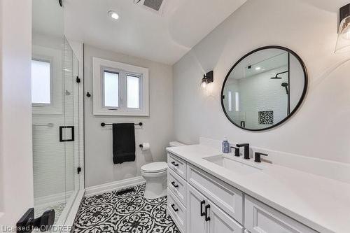 972 South Service Road, Mississauga, ON - Indoor Photo Showing Bathroom