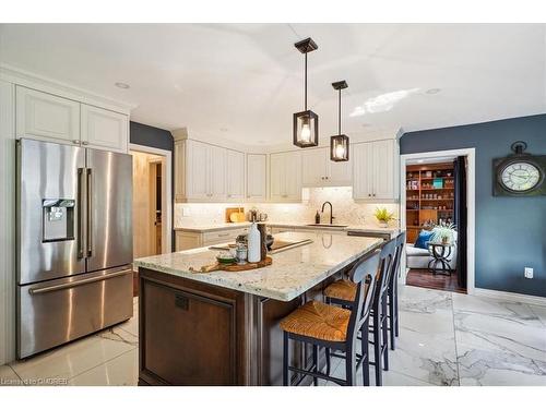 434 Golf Links Road, Ancaster, ON - Indoor Photo Showing Kitchen With Upgraded Kitchen