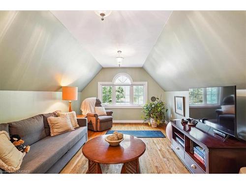 434 Golf Links Road, Ancaster, ON - Indoor Photo Showing Living Room