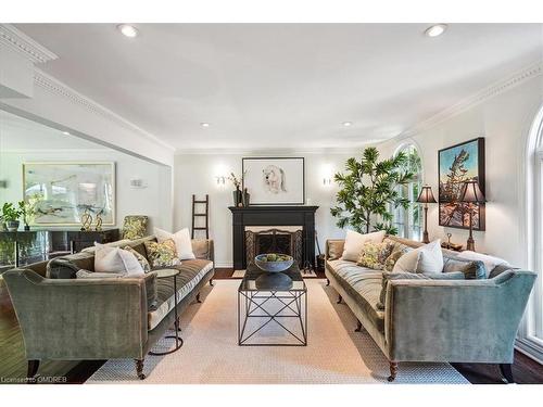 434 Golf Links Road, Ancaster, ON - Indoor Photo Showing Living Room With Fireplace