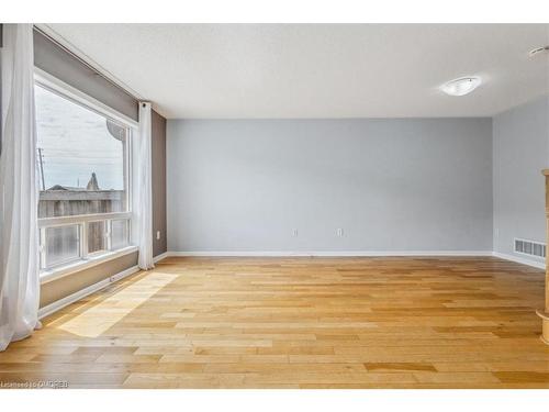 4016 Donnic Drive, Burlington, ON - Indoor Photo Showing Other Room