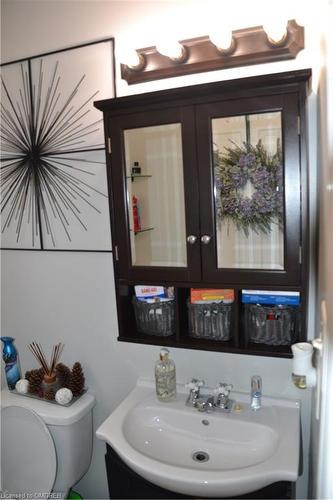 113 Green Gate Boulevard, Cambridge, ON - Indoor Photo Showing Bathroom