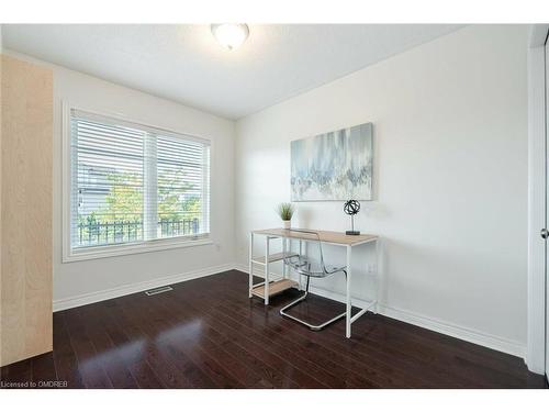 2461 Grand Oak Trail, Oakville, ON - Indoor Photo Showing Other Room