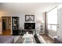 908-20 Edgecliff Golfway, Toronto, ON  - Indoor Photo Showing Living Room 