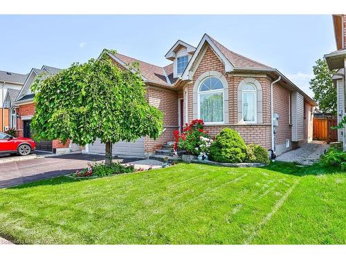 205 Ellis Crescent, Milton, ON - Outdoor