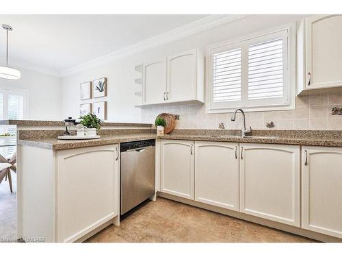 205 Ellis Crescent, Milton, ON - Indoor Photo Showing Kitchen