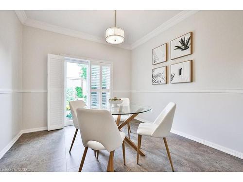 205 Ellis Crescent, Milton, ON - Indoor Photo Showing Dining Room