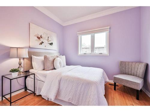 205 Ellis Crescent, Milton, ON - Indoor Photo Showing Bedroom