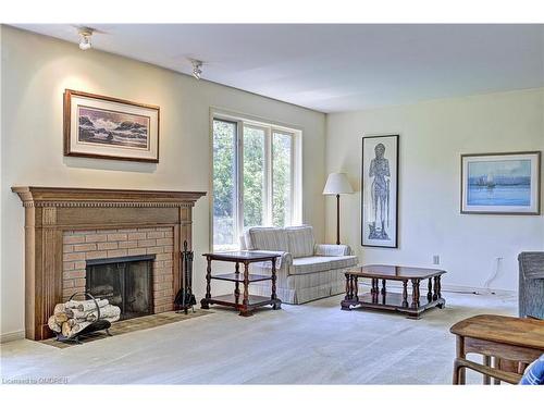 400 Randall Street, Oakville, ON - Indoor Photo Showing Living Room With Fireplace