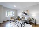 25 Lincoln Street, Hamilton, ON  - Indoor Photo Showing Living Room 