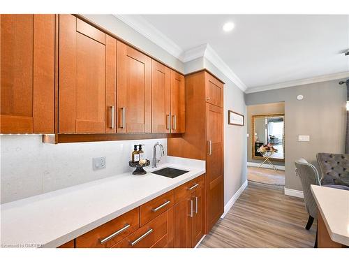 2 Hickory Avenue, Hamilton, ON - Indoor Photo Showing Kitchen