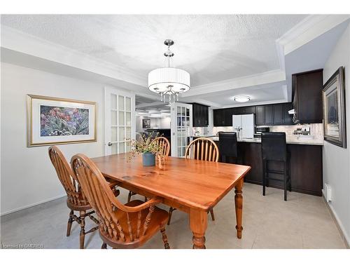 2 Hickory Avenue, Hamilton, ON - Indoor Photo Showing Dining Room