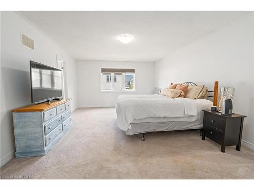 116 Mutrie Boulevard, Rockwood, ON - Indoor Photo Showing Bedroom