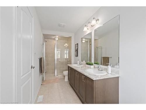 116 Mutrie Boulevard, Rockwood, ON - Indoor Photo Showing Bathroom