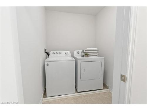 116 Mutrie Boulevard, Rockwood, ON - Indoor Photo Showing Laundry Room