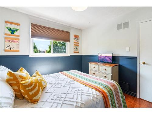 95 Elgin Drive, Brampton, ON - Indoor Photo Showing Bedroom