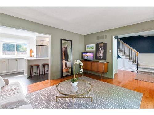 95 Elgin Drive, Brampton, ON - Indoor Photo Showing Living Room