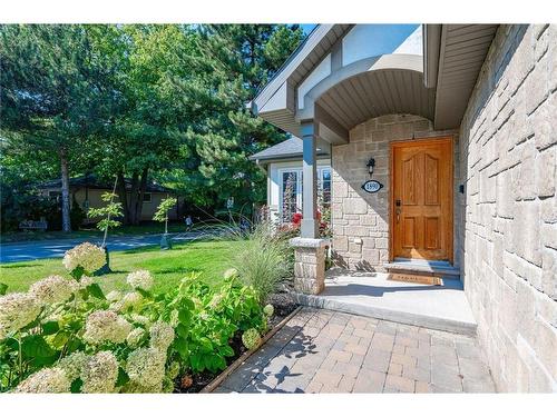 1890 Lakeshore Road, Niagara-On-The-Lake, ON - Outdoor