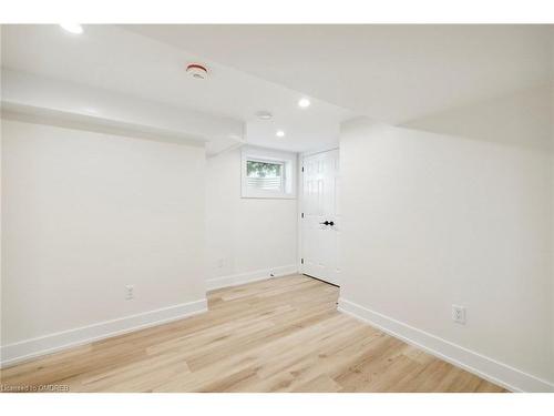 Lower-87 Leaside Drive, St. Catharines, ON - Indoor Photo Showing Other Room