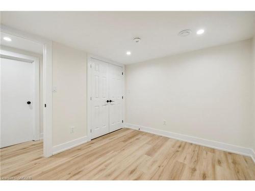 Lower-87 Leaside Drive, St. Catharines, ON - Indoor Photo Showing Other Room