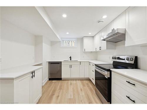 Lower-87 Leaside Drive, St. Catharines, ON - Indoor Photo Showing Kitchen With Upgraded Kitchen