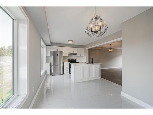 30-470 Linden Drive Drive, Cambridge, ON - Indoor Photo Showing Kitchen