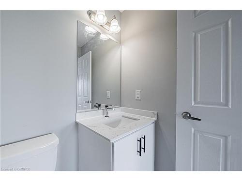 30-470 Linden Drive Drive, Cambridge, ON - Indoor Photo Showing Bathroom