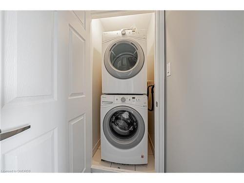 30-470 Linden Drive Drive, Cambridge, ON - Indoor Photo Showing Laundry Room