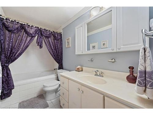 40 Greenwood Crescent, Brampton, ON - Indoor Photo Showing Bathroom