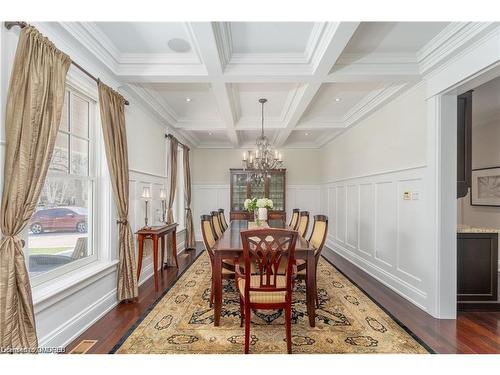 80 Cox Drive, Oakville, ON - Indoor Photo Showing Dining Room