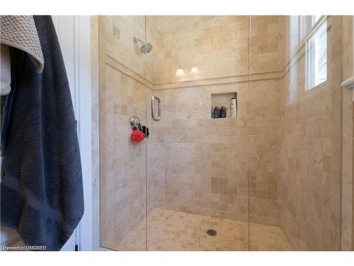 80 Cox Drive, Oakville, ON - Indoor Photo Showing Bathroom