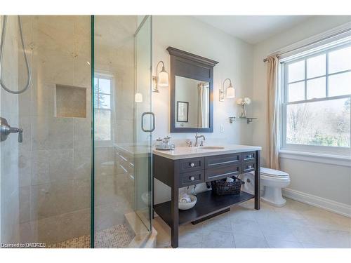 80 Cox Drive, Oakville, ON - Indoor Photo Showing Bathroom