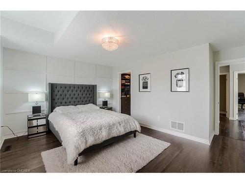 79 Padua Crescent, Stoney Creek, ON - Indoor Photo Showing Bedroom