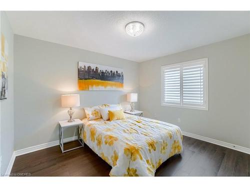 79 Padua Crescent, Stoney Creek, ON - Indoor Photo Showing Bedroom