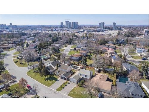 28 Parkview Place, Brampton, ON - Outdoor With View