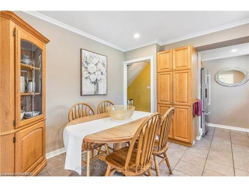 28 Parkview Place, Brampton, ON - Indoor Photo Showing Dining Room